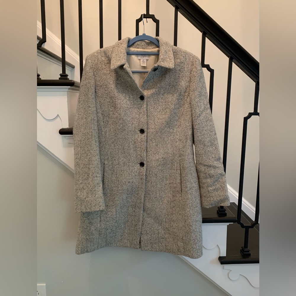 LOFT gray tweed car coat~ good condition ~ size 10 - Picture 9 of 10
